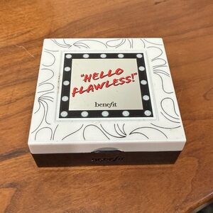Hello Flawless Benefit Cosmetics Shell Powder Cover Up Foundation 0.25 oz